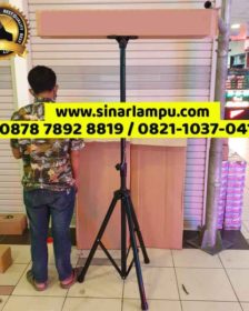 Tripod Lampu Hitam Tinggi 2 Meter