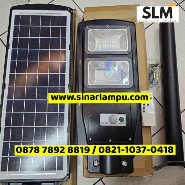 Lampu Jalan Solar Cell 90 Watt LED + Tiang + Remote