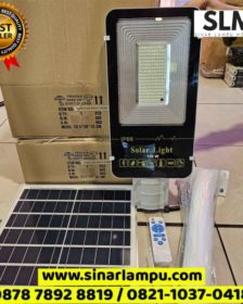 Lampu PJU Solar Cell LED 150 Watt Cahaya Putih