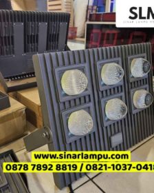 Lampu Sorot Superbright 300 Watt LED 160Lm/W Mata Cembung