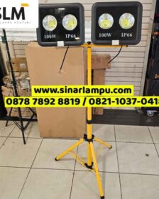 Tripod Kuning + 2 buah Lampu Sorot 100 Watt LED COB