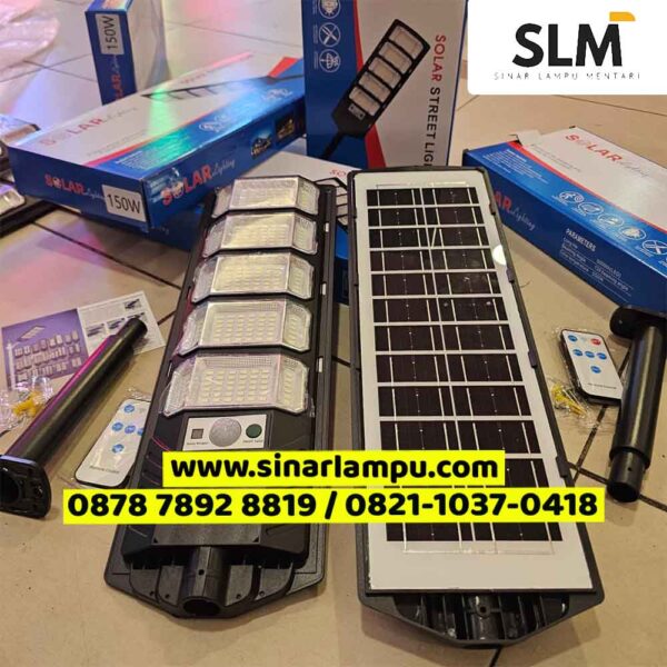 Lampu Jalan Solar Panel 150 Watt Cahaya Putih All in One