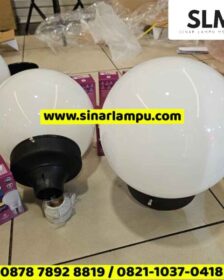 Lampu Taman Bulat 8W Diameter 22,5cm Kaca Putih Susu