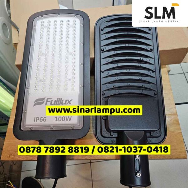 Lampu Jalan PJU Fullux 100 Watt LED Cahaya Putih IP66